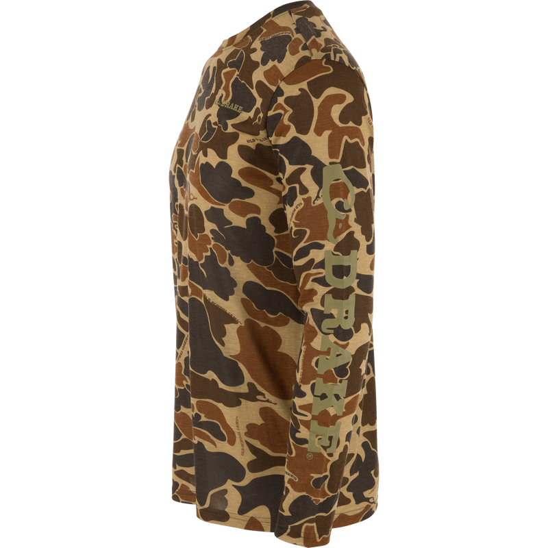 Alt text: Hunter Creek Bamboo Long Sleeve Crew in camouflage pattern, showcasing its lightweight, breathable, and stretchable fabric ideal for year-round hunting and outdoor activities.