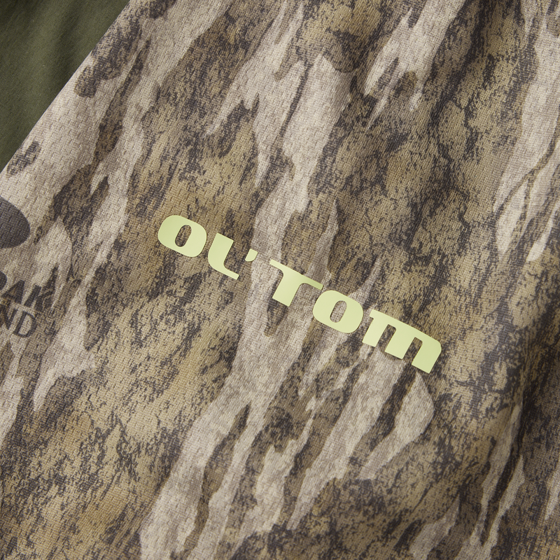 Close-up of the Early Bird Gator Hoodie with Insect Repellent, featuring camouflage fabric ideal for outdoor adventures, offering insect protection and breathable comfort.