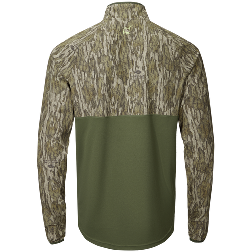 Eqwader Half Zip Pullover with Spider Web Technology featuring a close-up of its ergonomic design, breathable fabric, and secure chest pocket for hunting apparel enthusiasts.