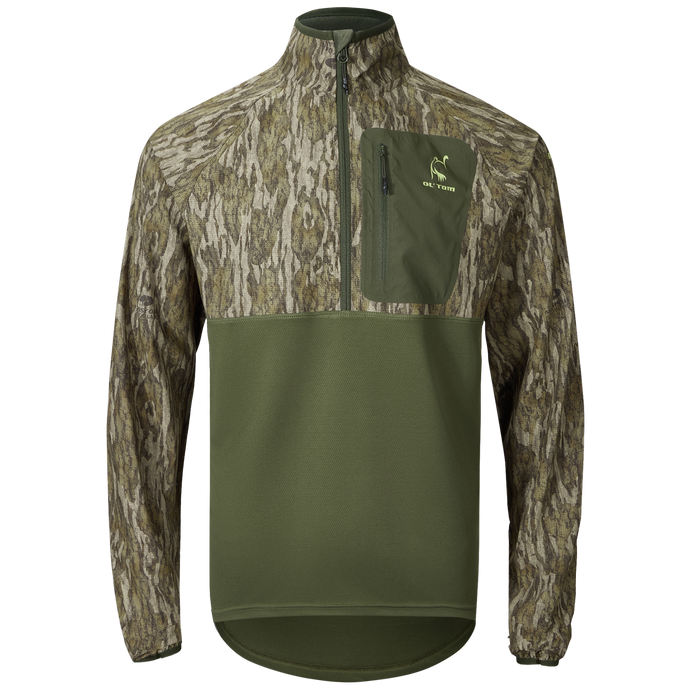 Eqwader Half Zip Pullover with Spider Web Technology, featuring ergonomic thumbholes and a YKK zippered chest pocket for secure storage, ideal for high-performance hunting.